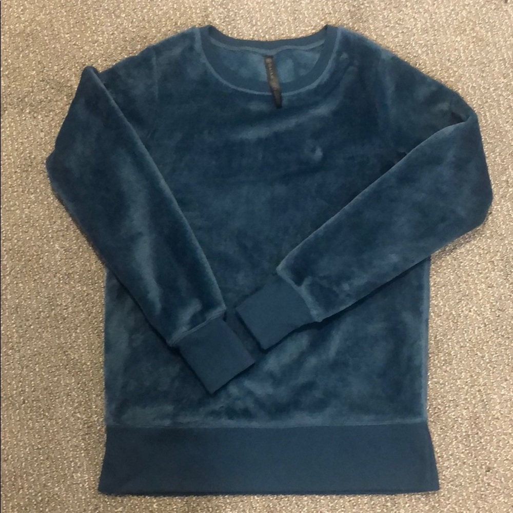 Gaiam Fuzzy Crewneck